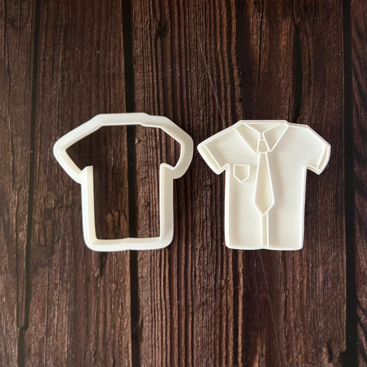 Cortador y Embossing: Camisa con corbata + textura