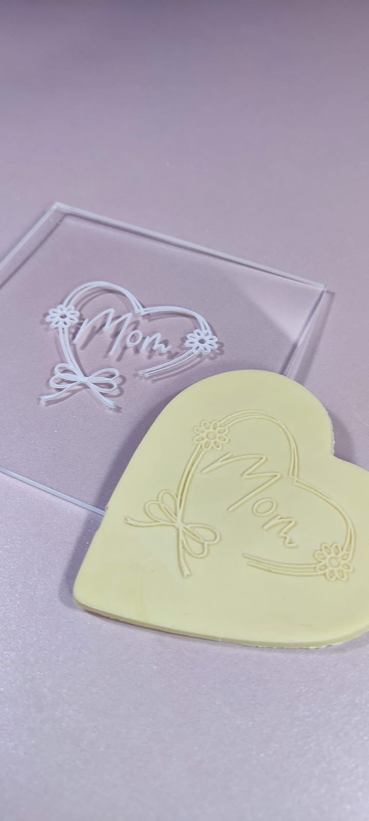 Corazon 1 Embossing