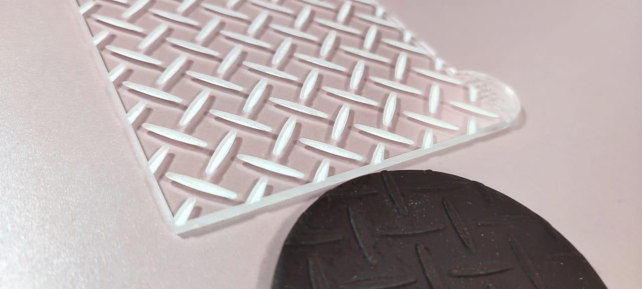 Textura Metal Embossing