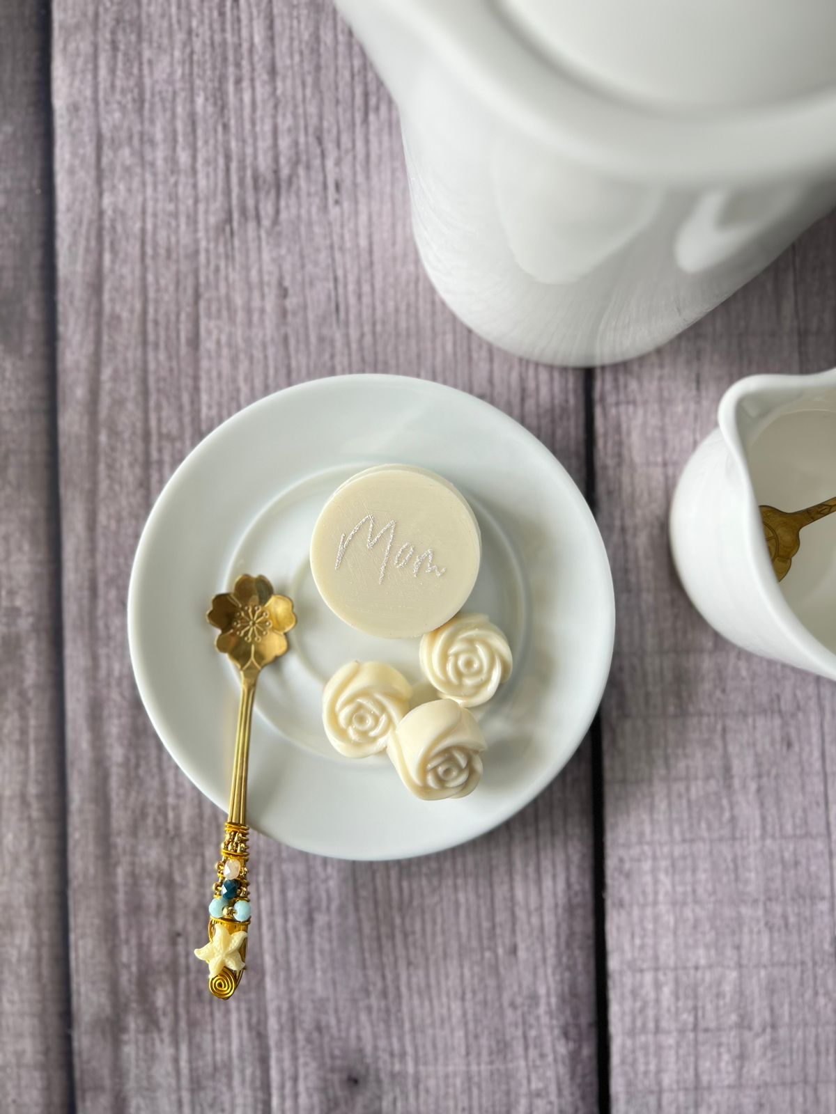 Stencil Mom (Oreo/Macarons)