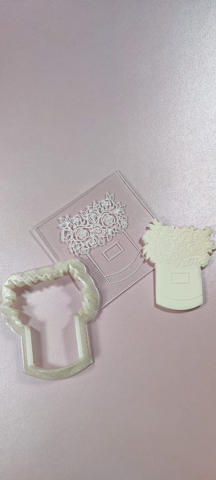 Embossing y cortador: Canasta de Flores